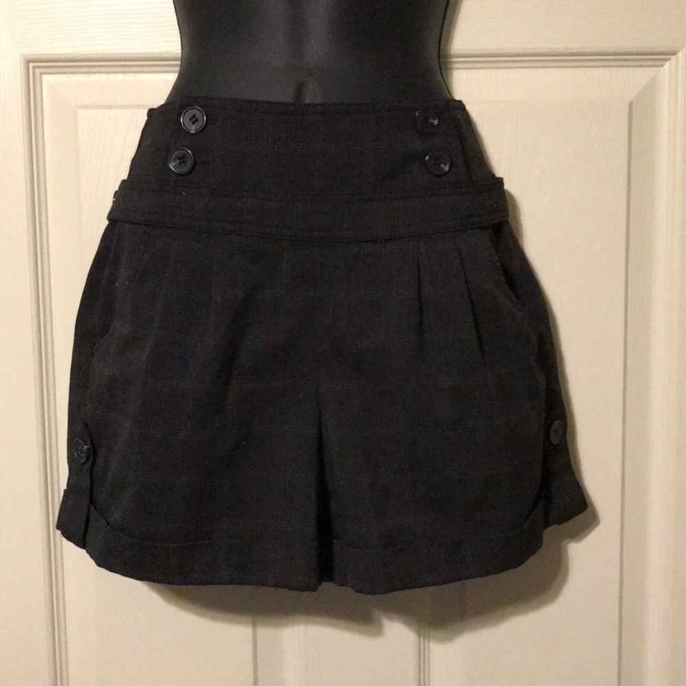 🎊 Host pick🎈🎈High waisted grey pinstripe shorts
